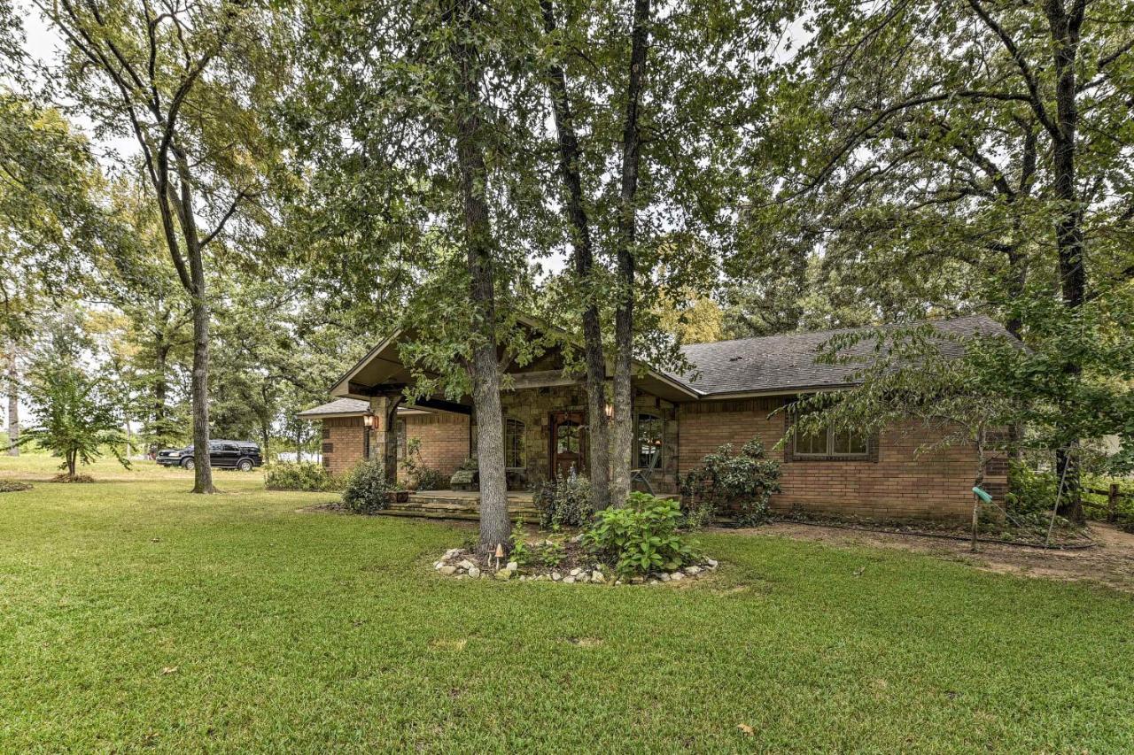 Kingston House With Fire Pit, Short Walk To Lake! Luaran gambar