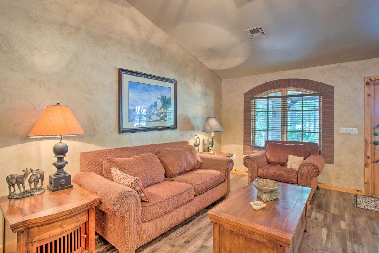 Kingston House With Fire Pit, Short Walk To Lake! Luaran gambar